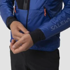 Salewa Pedroc Hyb. Twr M Hood Jkt. -Meindlrab Store 00 0000027427 8621 DETAIL 4 1280x1280