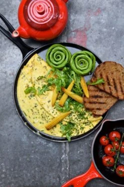 Le Creuset Small Crepe Pan -Meindlrab Store 20136270000460 91010038061415 LS00001 1280x1280