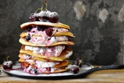 Le Creuset Small Crepe Pan -Meindlrab Store 20136270000460 LS00003 1280x1280