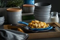 Le Creuset Signature Deep Skillet -Meindlrab Store 20182162000422 20187260000422 70117165410099 91044403541099 LS00001 1280x1280