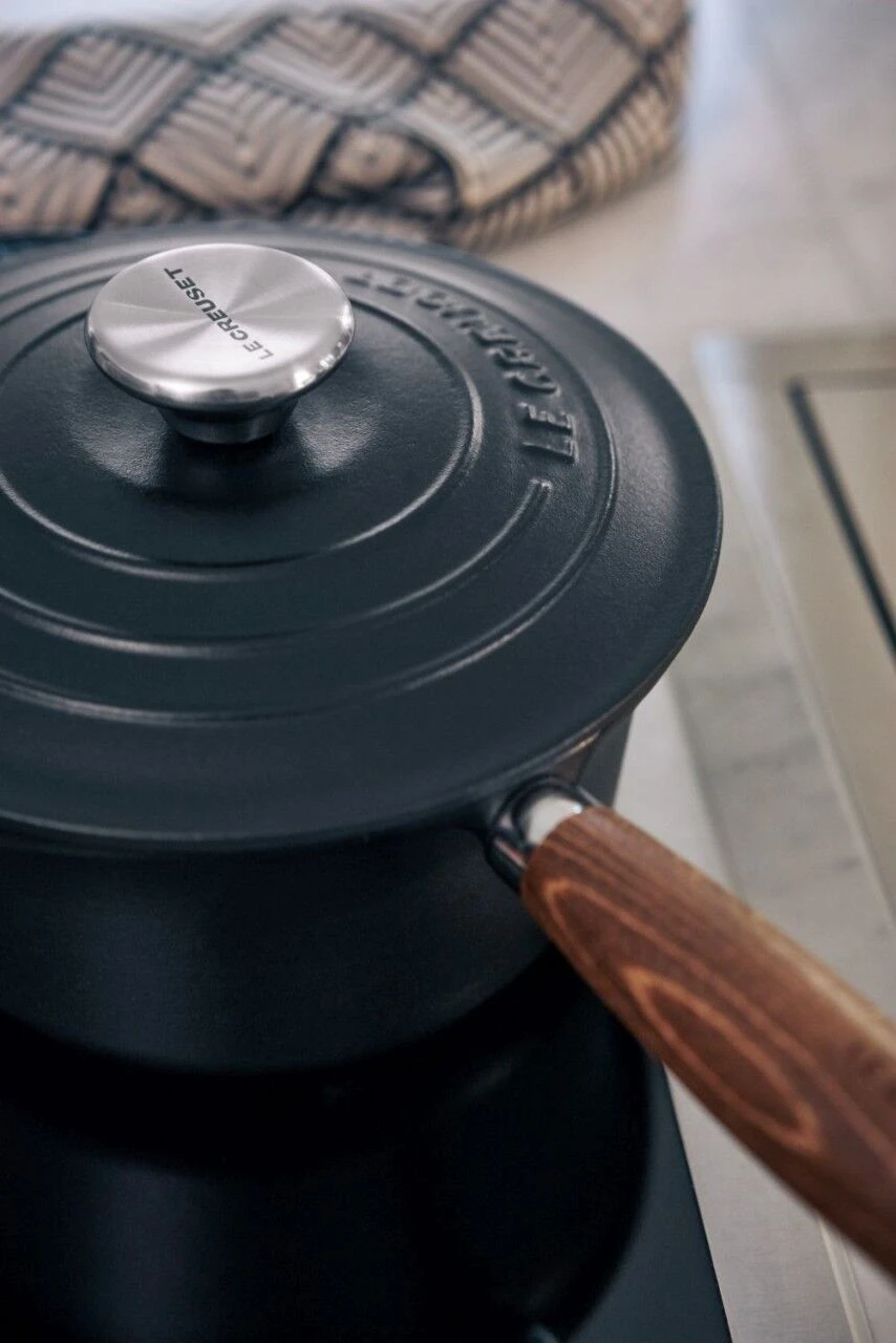Le Creuset Signature Sauce Pan Wooden Handle 10 Le Creuset Signature Sauce Pan Wooden Handle - Image 8