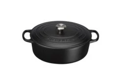 Le Creuset Signature Oval Dutch Oven