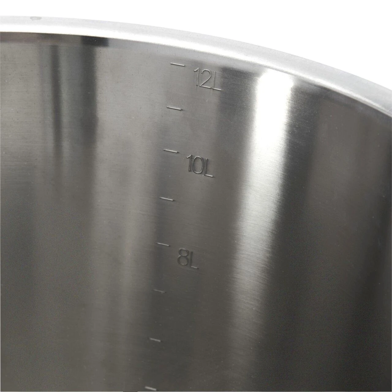De Buyer Stainless Steel Graduated Bucket 4 De Buyer Stainless Steel Graduated Bucket - Image 2