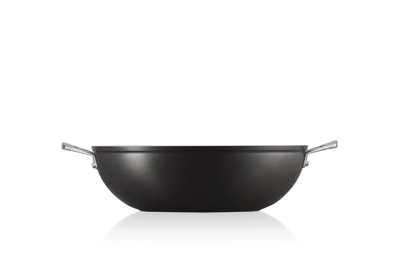 Le Creuset Toughened Nonstick Wok 7 Le Creuset Toughened Nonstick Wok - Image 5
