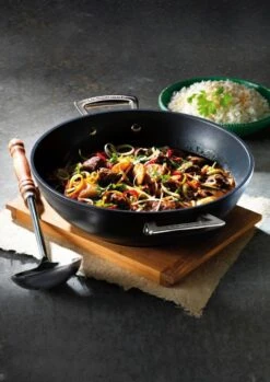 Le Creuset Toughened Nonstick Wok 26 Le Creuset Toughened Nonstick Wok -Meindlrab Store 51105320010502 LS00004 1280x1280