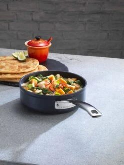 Le Creuset Toughened Nonstick Saute Pan -Meindlrab Store 51110260010202 LS00003 1280x1280