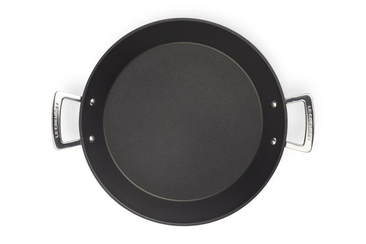 Le Creuset Toughened Nonstick Paella Pan 3 Le Creuset Toughened Nonstick Paella Pan