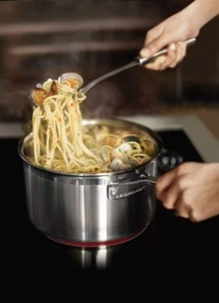 Le Creuset Classic Stainless Steel Stockpot With Lid -Meindlrab Store 96200720001000 LS00004 1280x1280