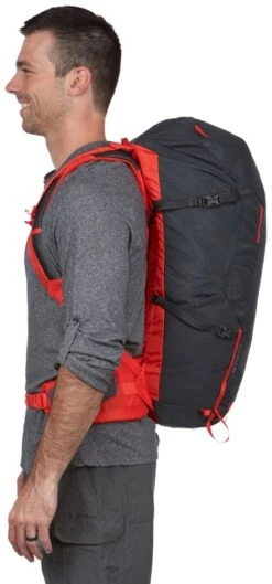 Thule Alltrail 35L Men´s 17 Thule Alltrail 35L Men´s -Meindlrab Store Small Thule AllTrail 35L TALM135 Obsidian Feature 09 3203536 1280x1280